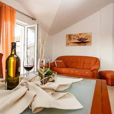 Apartments Mare & Mons Deluxe Malinska Room photo